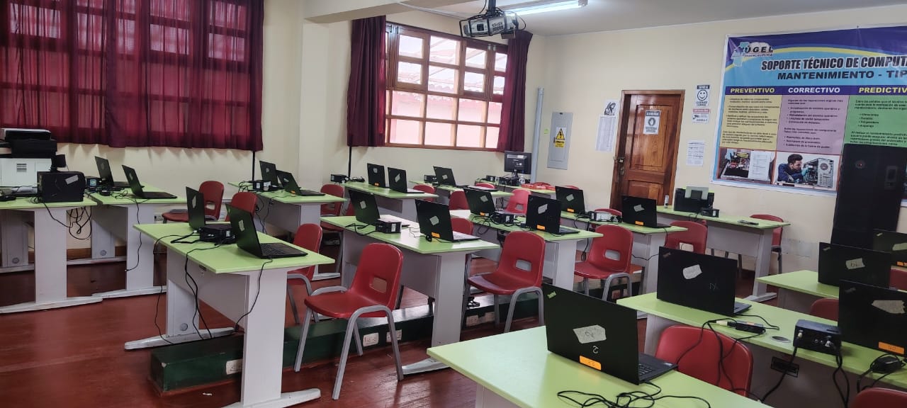 Aula de Innovación 1 (Laptops)